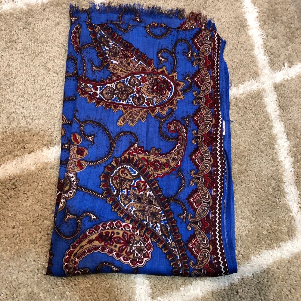 Egyptian scarf